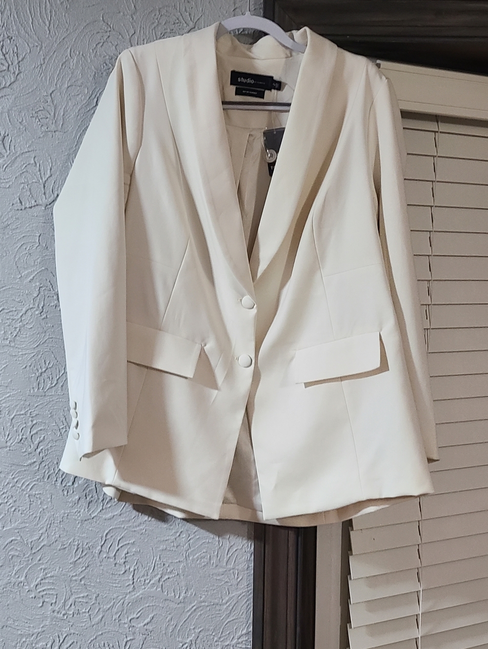 torrid Soho Studio Refined Crepe Blazer Cream Shawl Collar Blazer  *Nwt* - Picture 16 of 16